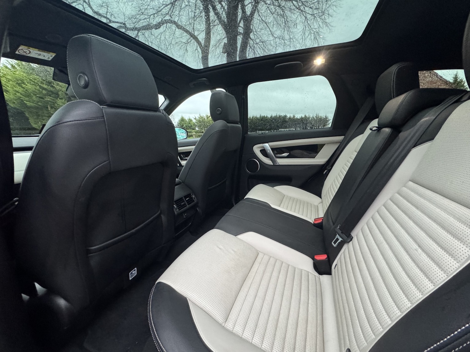 Used Land Rover Discovery Sport 2022 for sale - 76784978: Photo 14