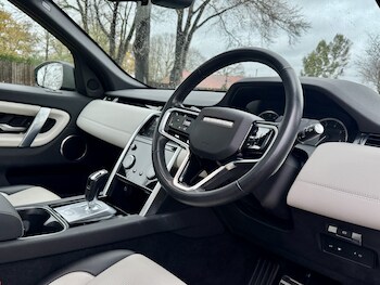 Used Land Rover Discovery Sport 2022 for sale - 76784978: Photo