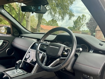 Used Land Rover Discovery Sport 2022 for sale - 79257637: Photo