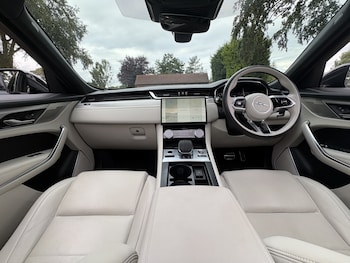 Used Jaguar F-Pace 2023 for sale - 79539651: Photo