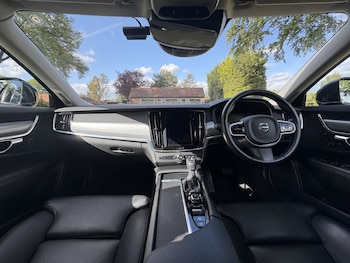 Used Volvo V90 2020 for sale - 78402629: Photo