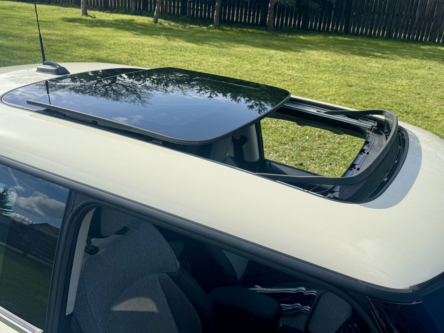 Used MINI Hatch 2020 for sale - 77494757: Photo 2