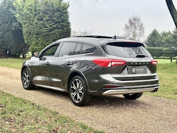 Used Ford Focus 2020 for sale - 77228212: Photo