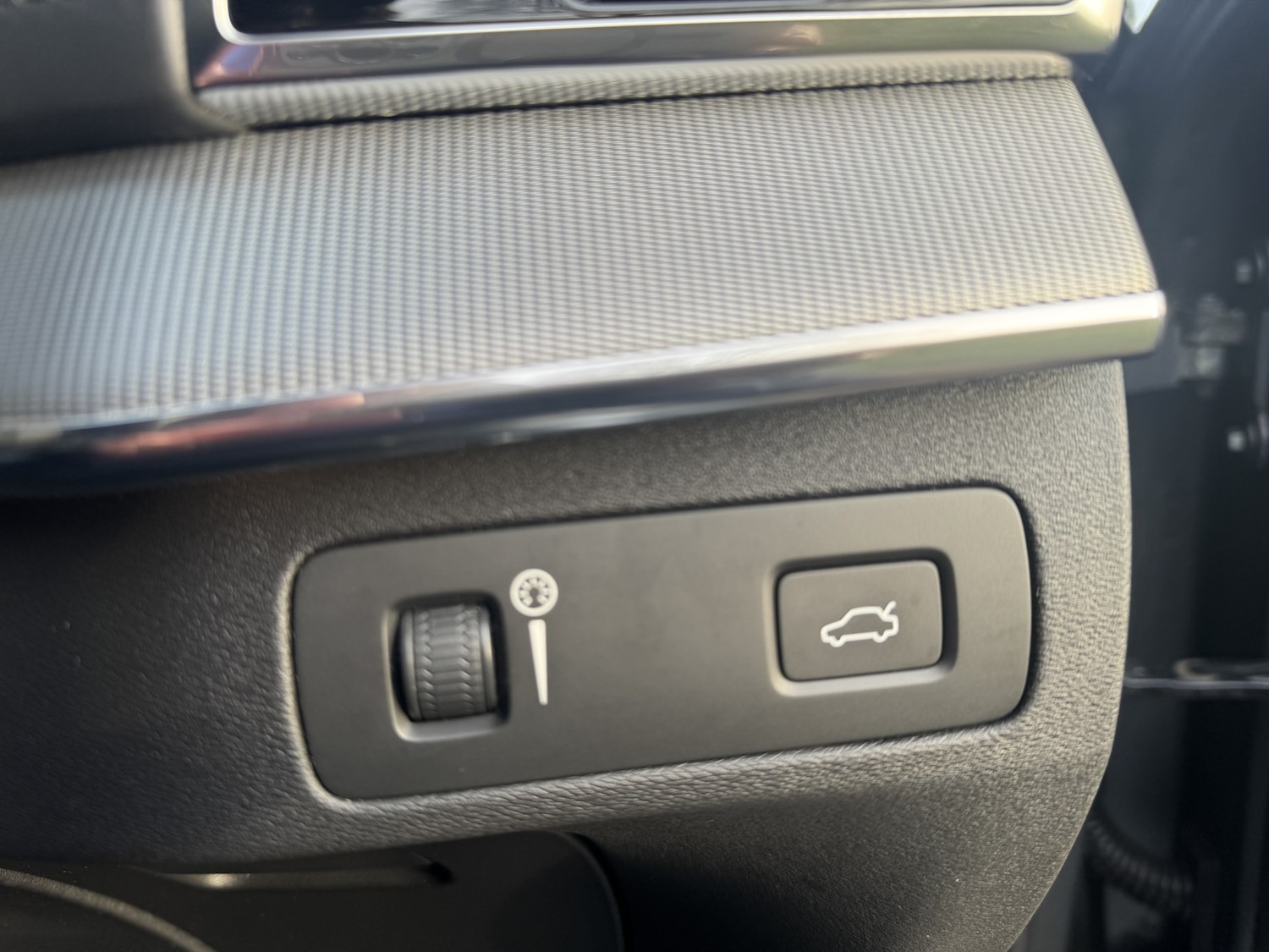 Used Volvo XC90 2015 for sale - 77103513: Photo 19