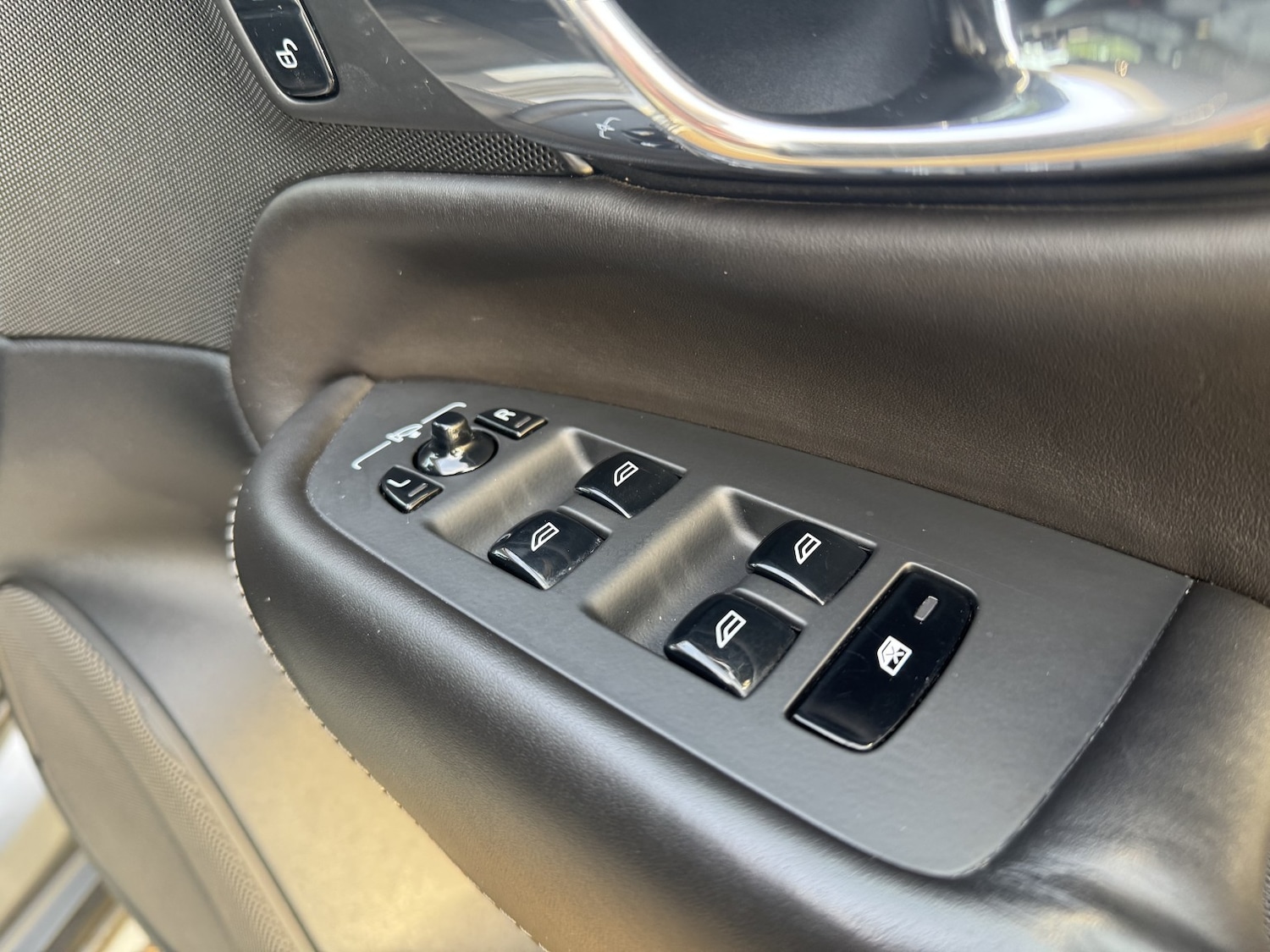 Used Volvo XC90 2015 for sale - 77103513: Photo 23