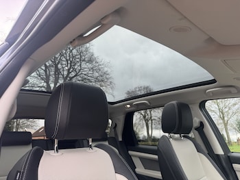 Used Land Rover Discovery Sport 2022 for sale - 77494759: Photo