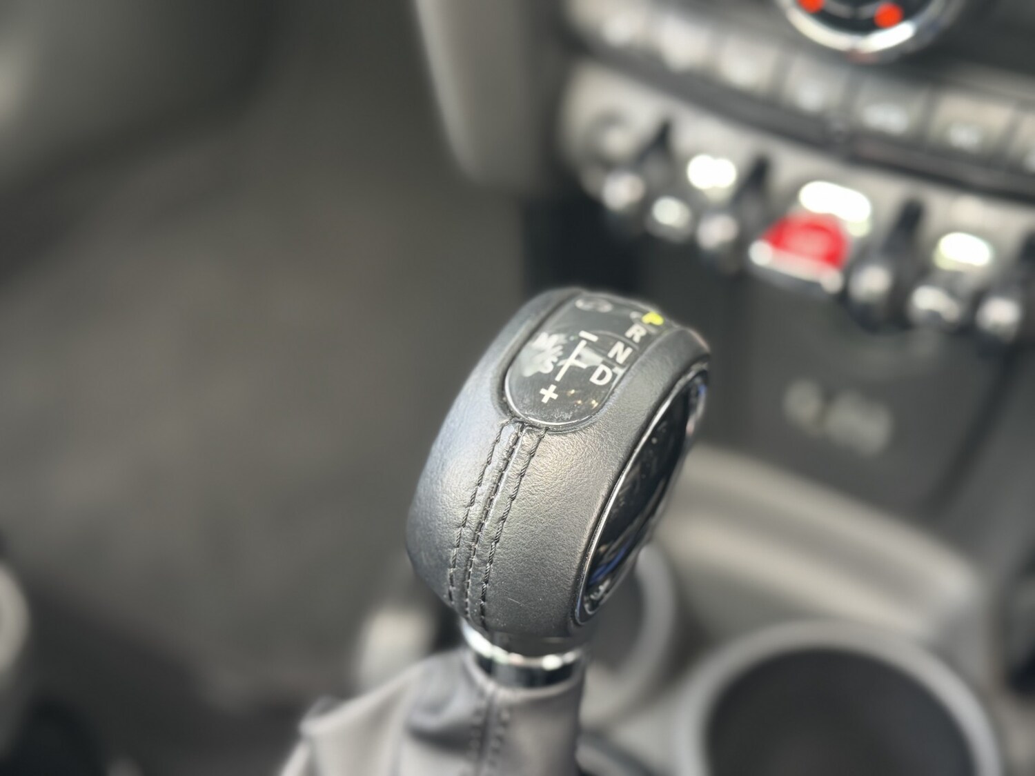 Used MINI Hatch 2018 for sale - 77363578: Photo 8