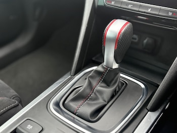 Used Renault Megane 2021 for sale - 77363605: Photo