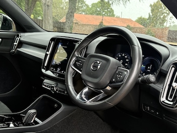 Used Volvo XC40 2021 for sale - 78683396: Photo
