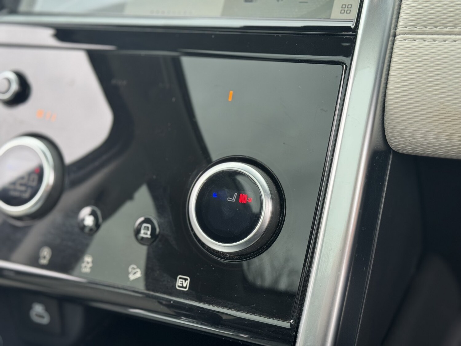 Used Land Rover Discovery Sport 2022 for sale - 77915716: Photo 16