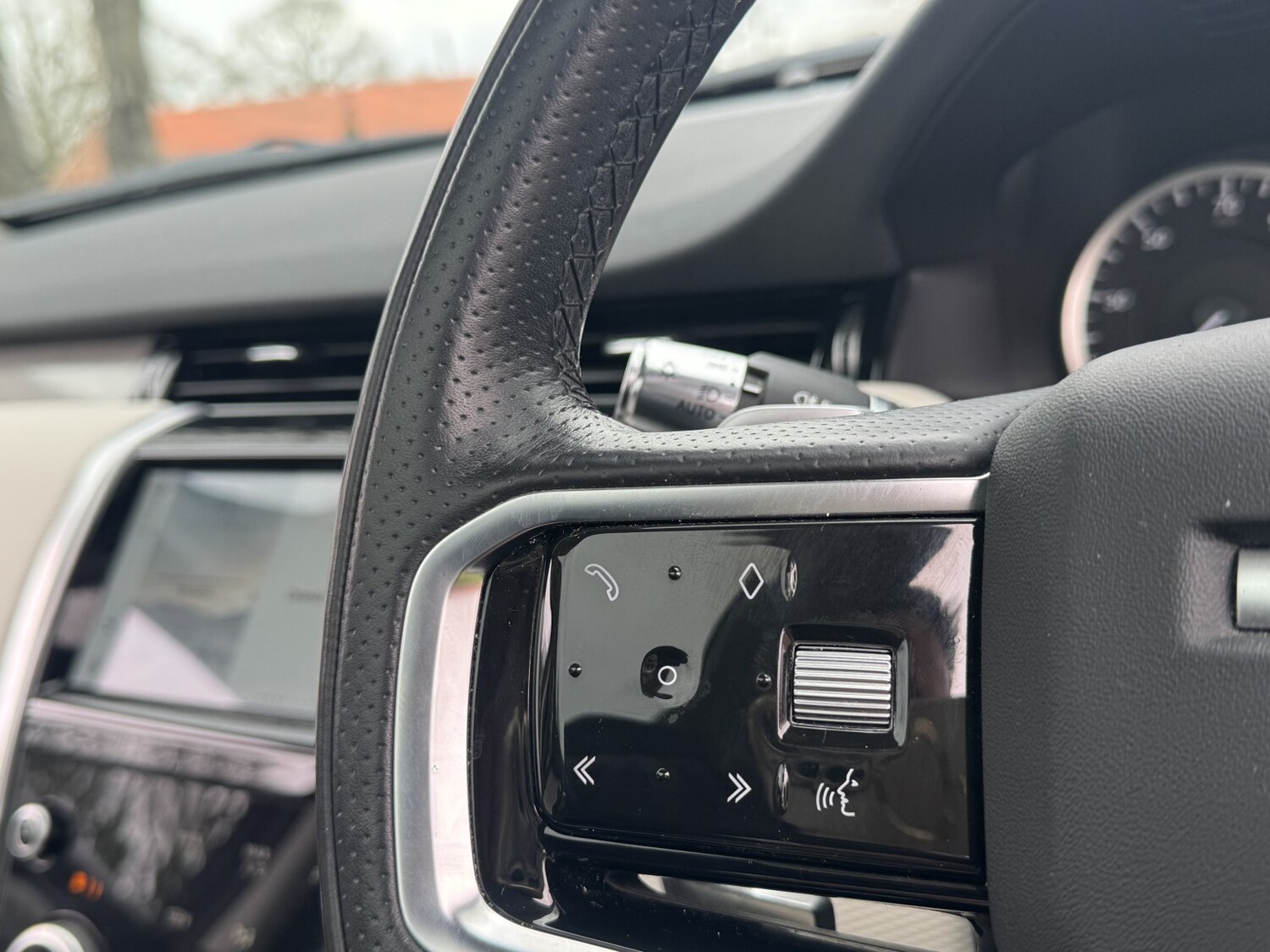 Used Land Rover Discovery Sport 2022 for sale - 77915716: Photo 18