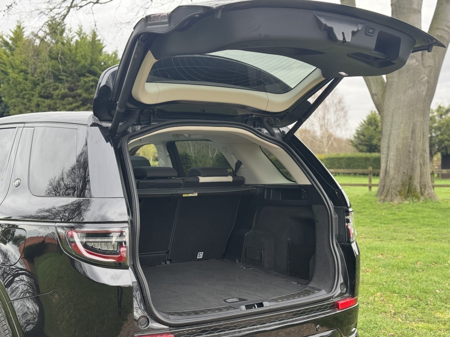 Used Land Rover Discovery Sport 2022 for sale - 77915716: Photo 39