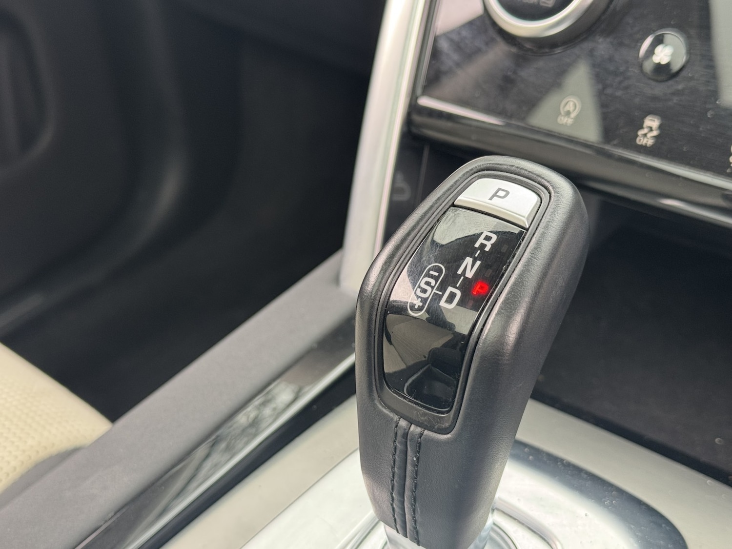 Used Land Rover Discovery Sport 2022 for sale - 78004333: Photo 17