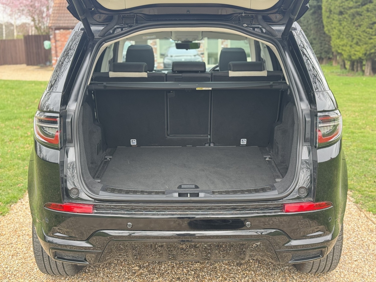 Used Land Rover Discovery Sport 2022 for sale - 78004333: Photo 38