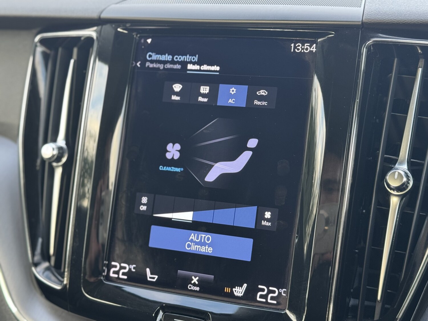 Used Volvo XC60 2021 for sale - 76863771: Photo 16