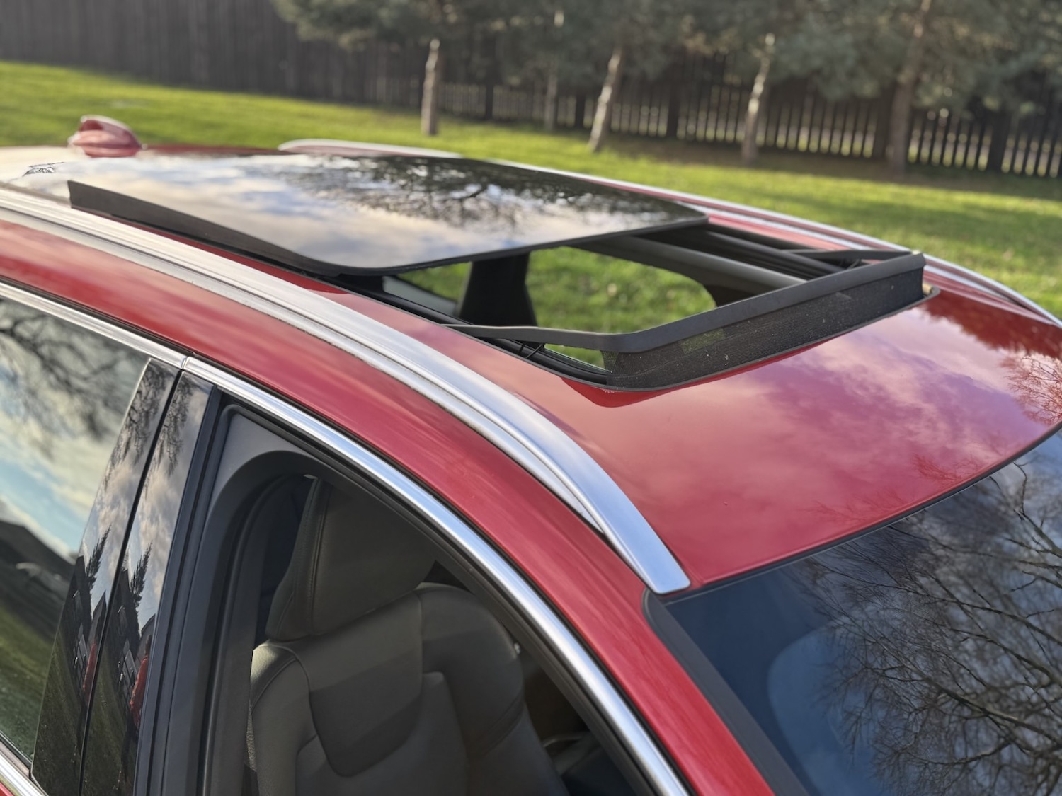 Used Volvo XC60 2021 for sale - 76863771: Photo 3