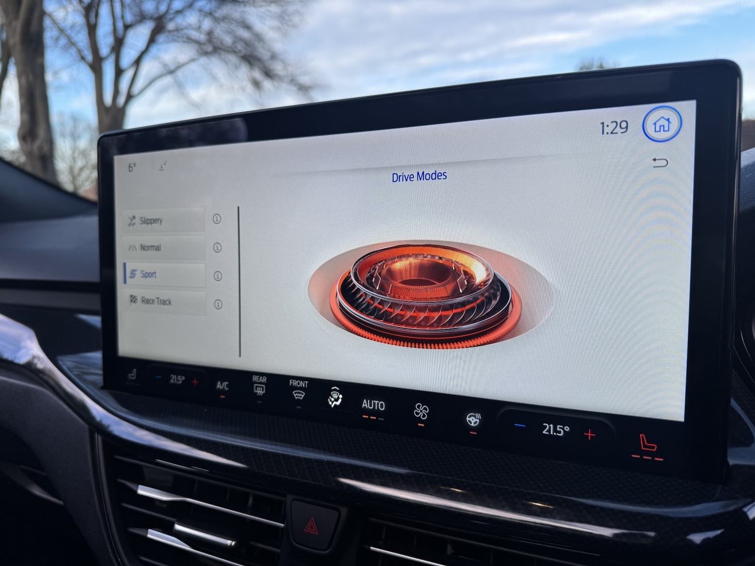 Used Ford Focus 2023 for sale - 76784934: Photo 25