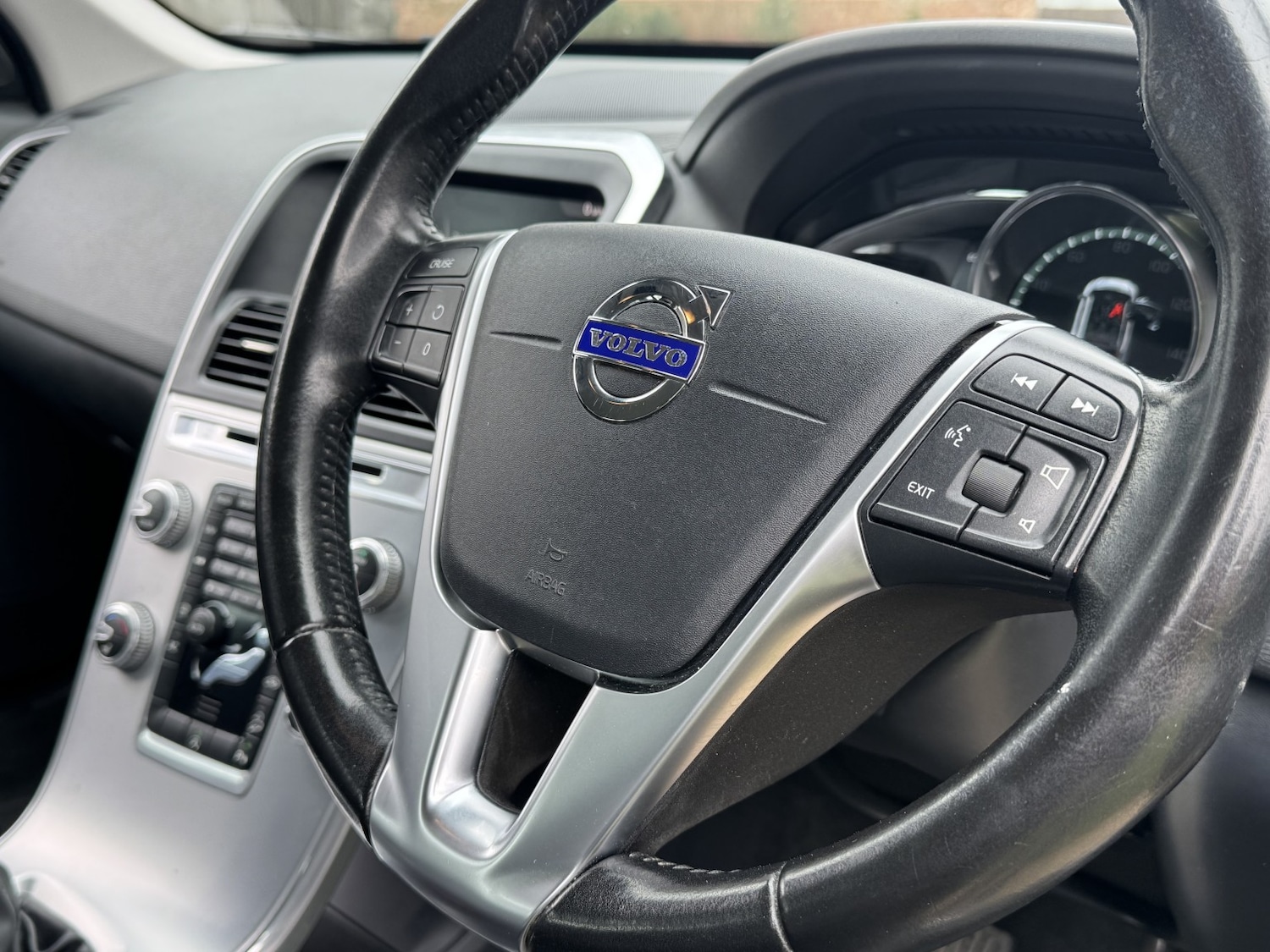 Used Volvo XC60 2021 for sale - 78070540: Photo 7