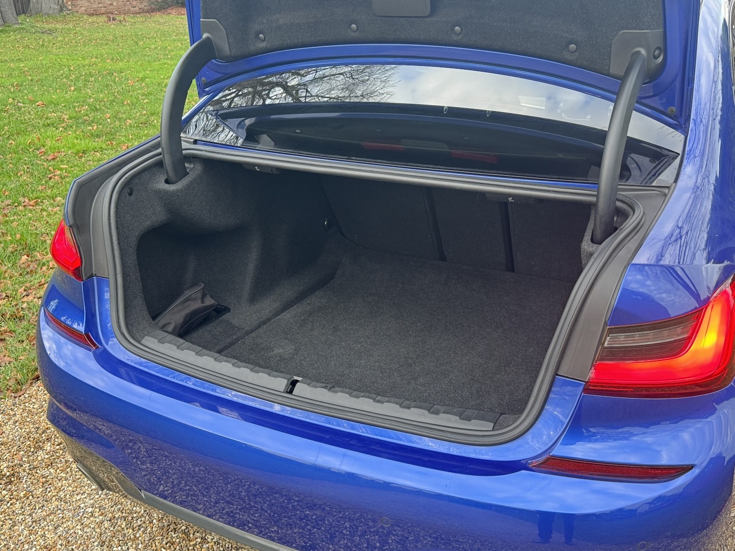 Used BMW 3 Series 2021 for sale - 76863945: Photo 40