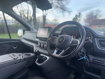 Used Renault Trafic 2023 for sale - 77792908: Photo