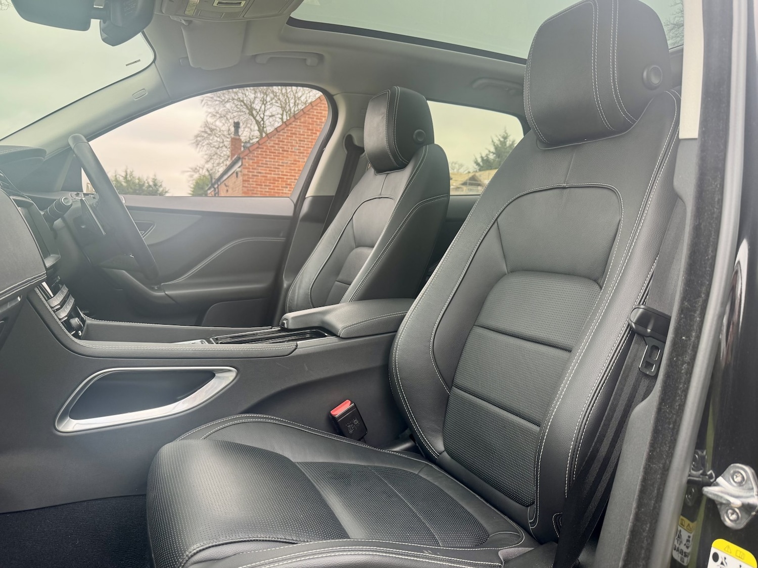 Used Jaguar F-Pace 2020 for sale - 77807198: Photo 11