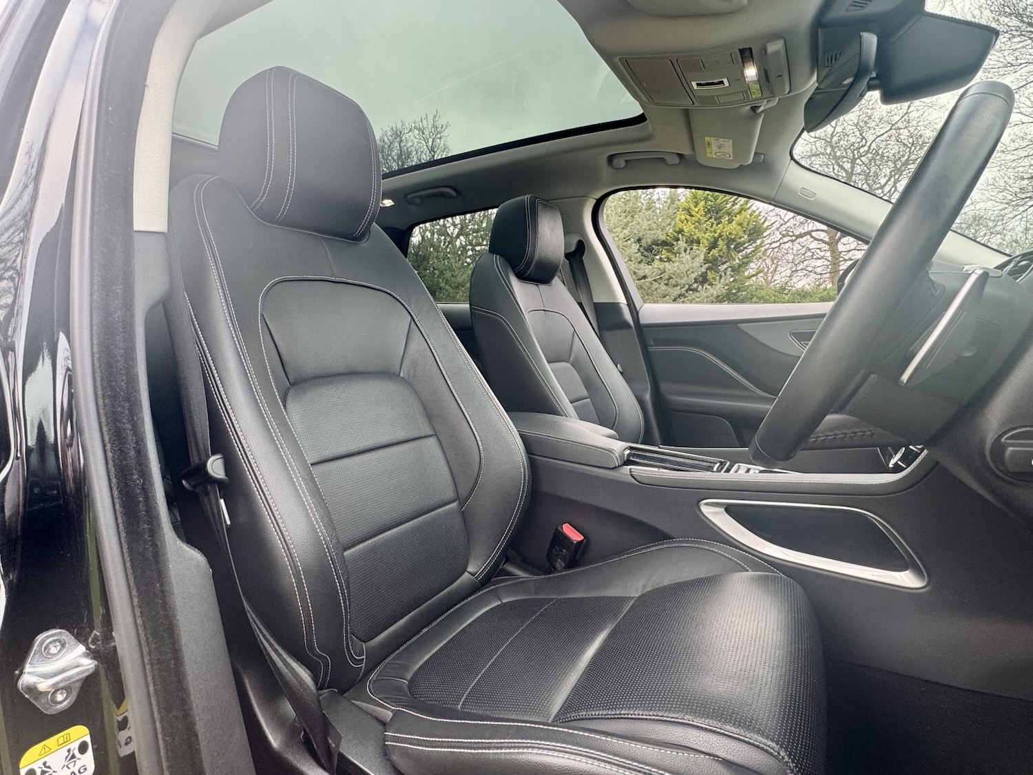 Used Jaguar F-Pace 2020 for sale - 77807198: Photo 9