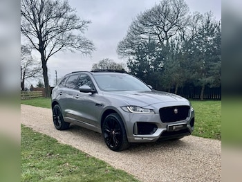 Used Jaguar F-Pace 2020 for sale - 77635364: Photo