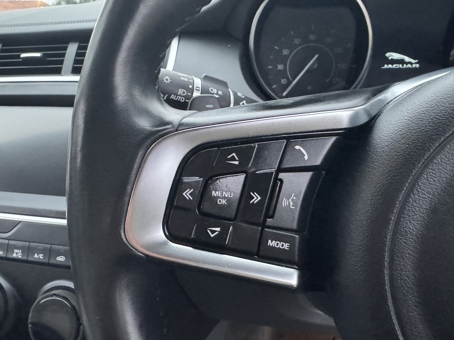 Used Jaguar E-Pace 2020 for sale - 77140738: Photo 11