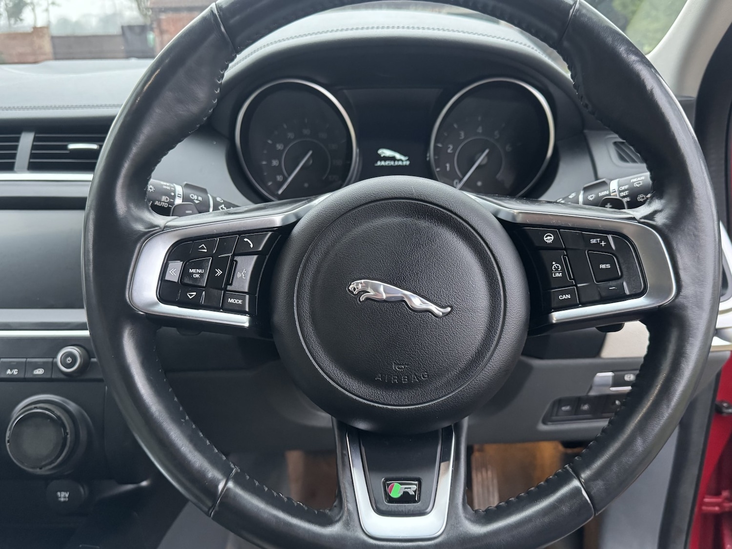 Used Jaguar E-Pace 2020 for sale - 77140738: Photo 29