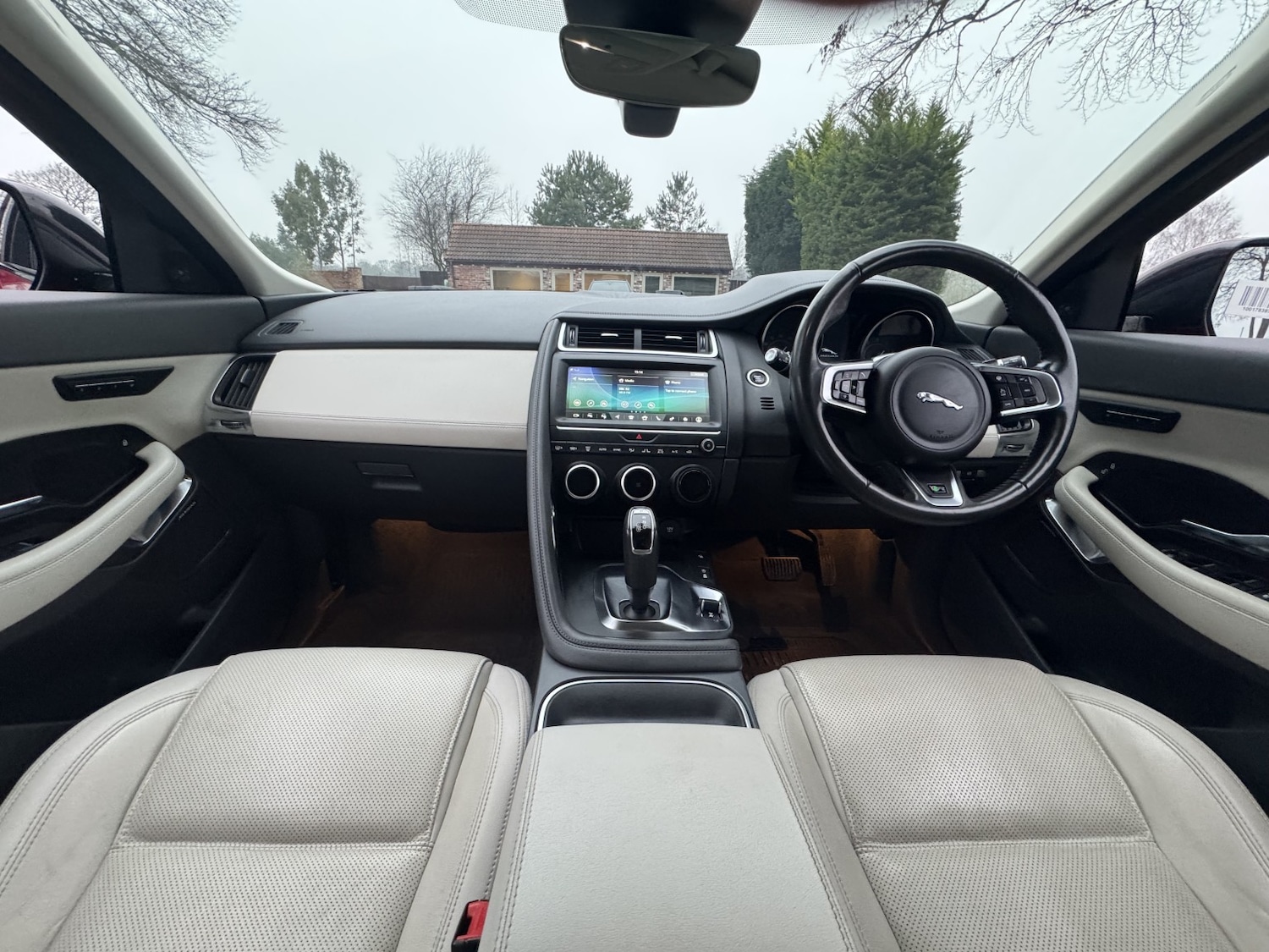 Used Jaguar E-Pace 2020 for sale - 77140738: Photo 3