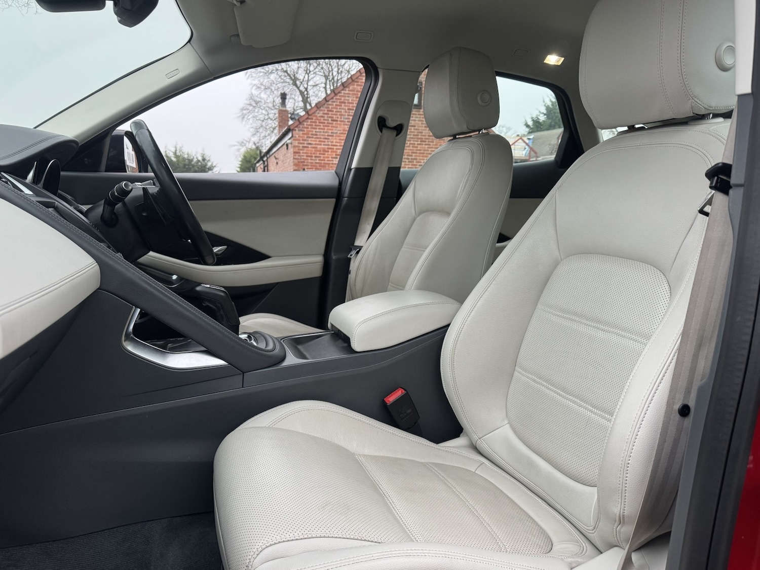 Used Jaguar E-Pace 2020 for sale - 77140738: Photo 7