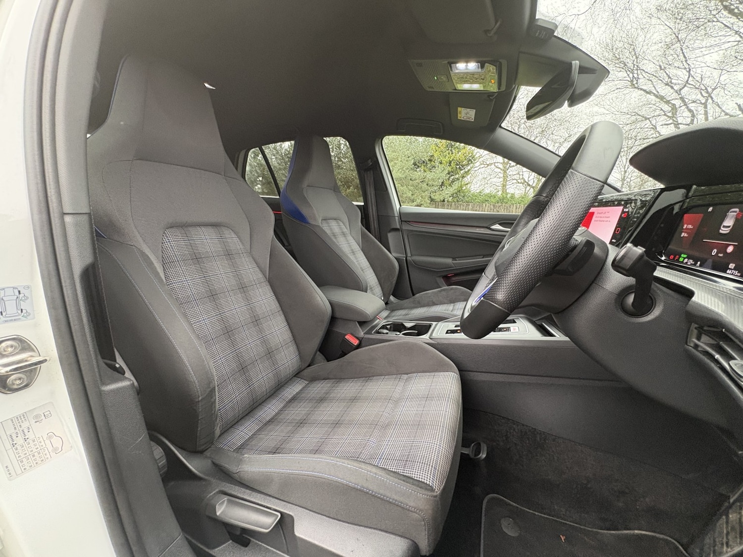 Used Volkswagen Golf 2021 for sale - 77635372: Photo 4