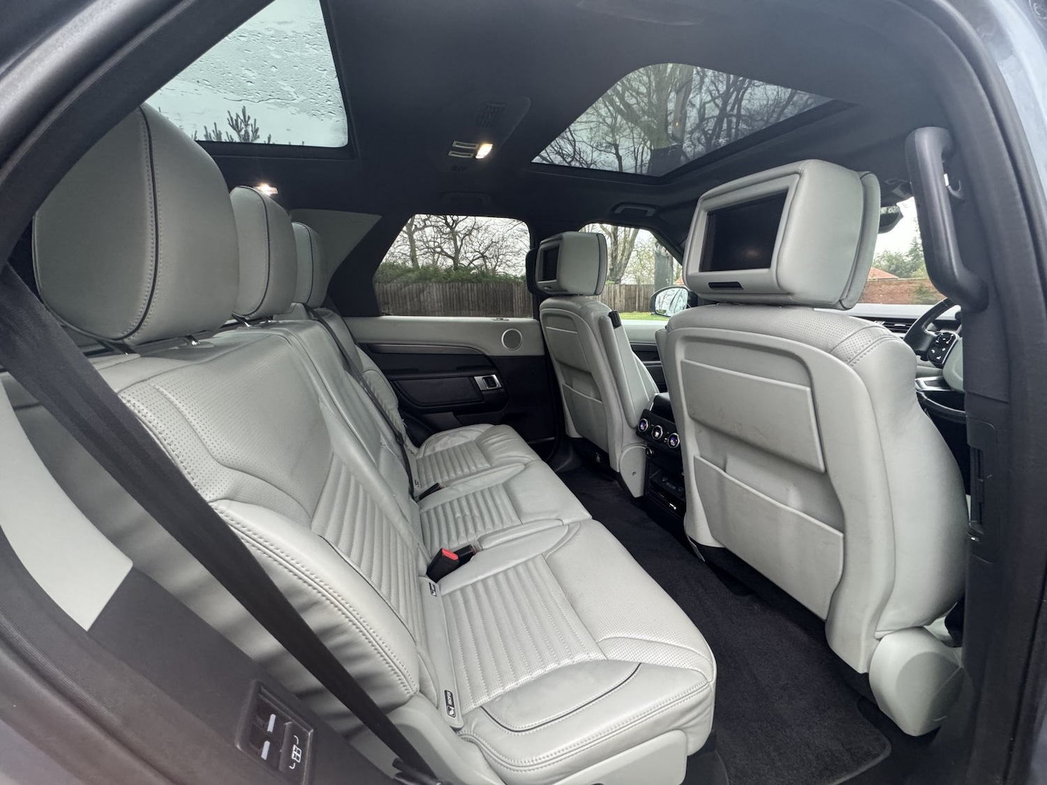 Used Land Rover Discovery 2018 for sale - 76863935: Photo 13