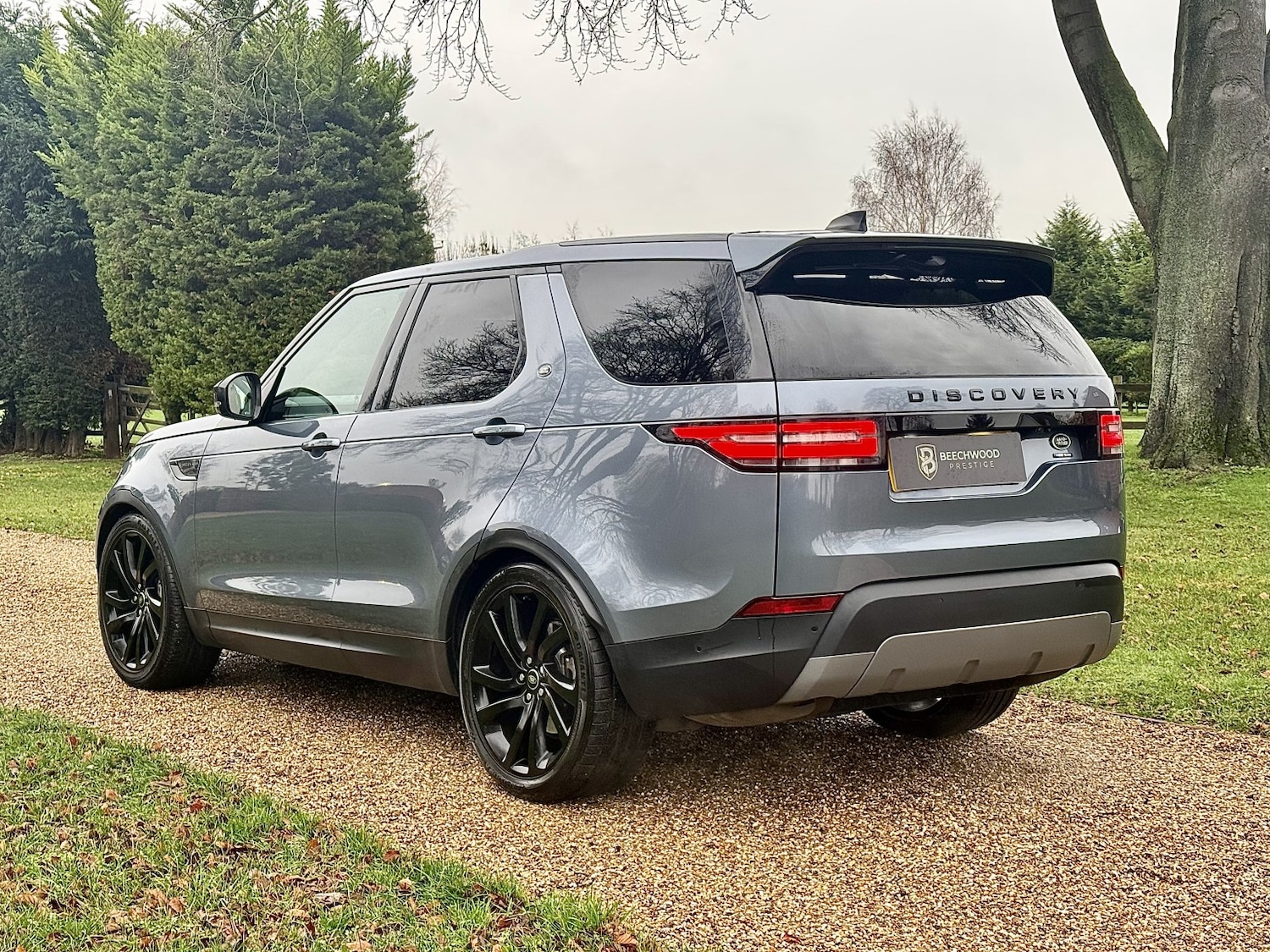 Used Land Rover Discovery 2018 for sale - 76863935: Photo 2