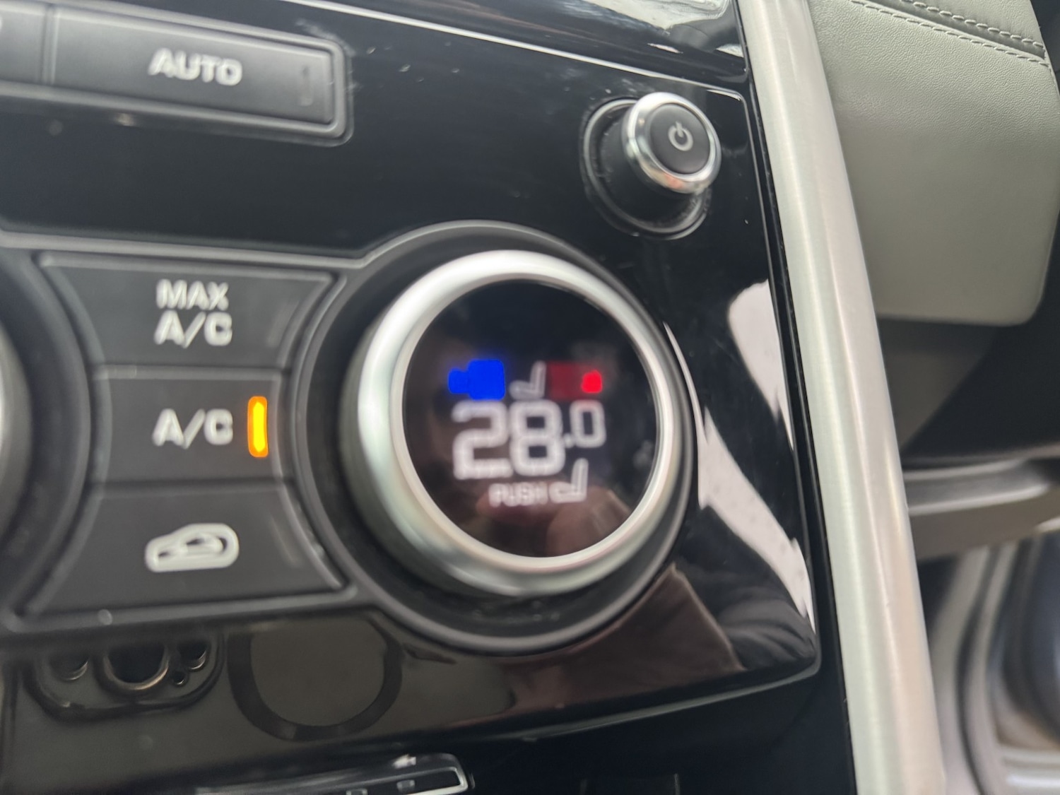 Used Land Rover Discovery 2018 for sale - 76863935: Photo 21