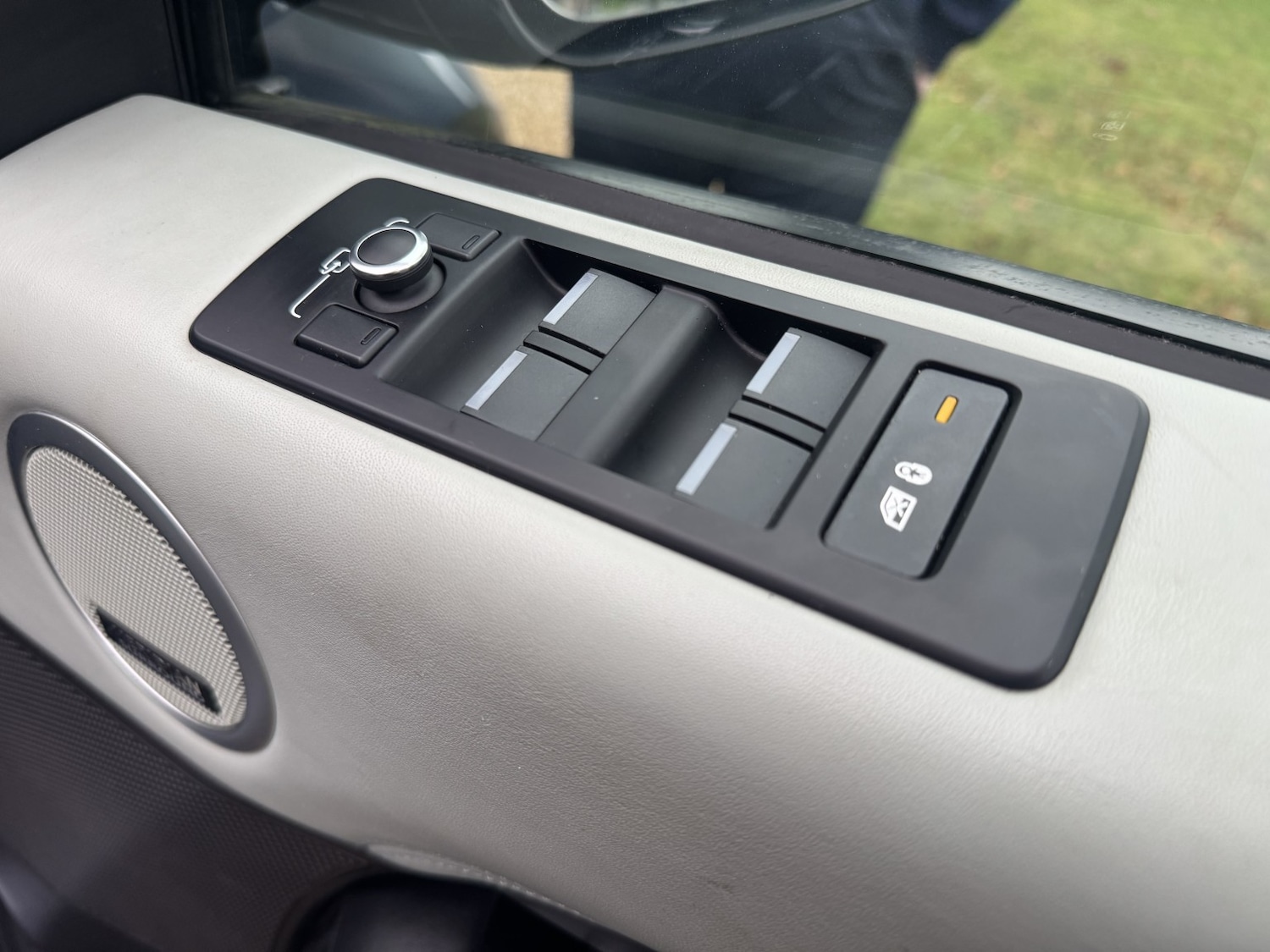 Used Land Rover Discovery 2018 for sale - 76863935: Photo 27