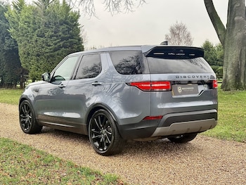Used Land Rover Discovery 2018 for sale - 76863935: Photo