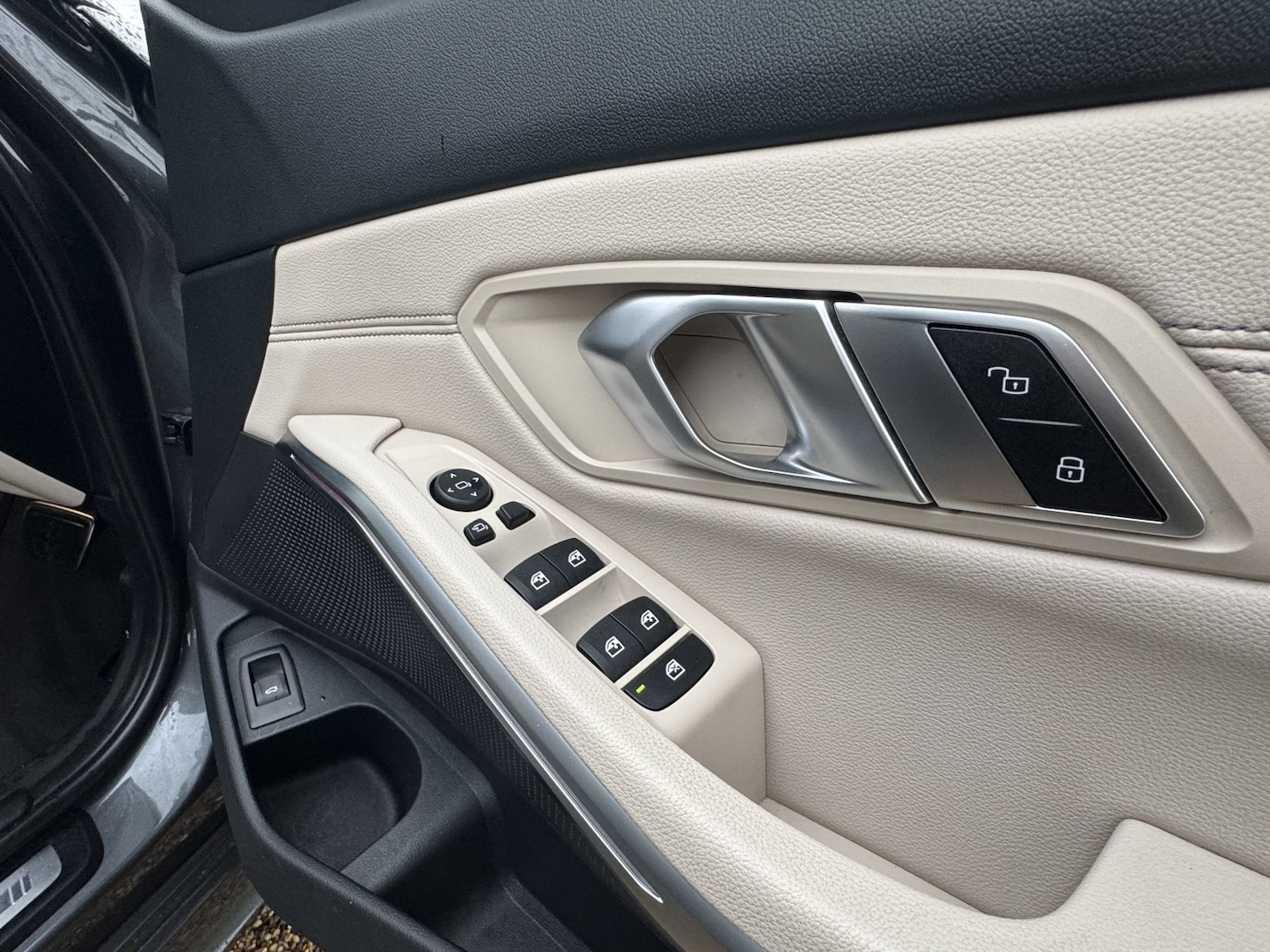 Used BMW 3 Series 2022 for sale - 77228200: Photo 26