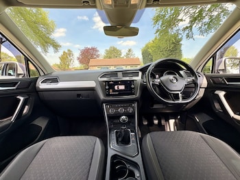 Used Volkswagen Tiguan 2018 for sale - 78373484: Photo