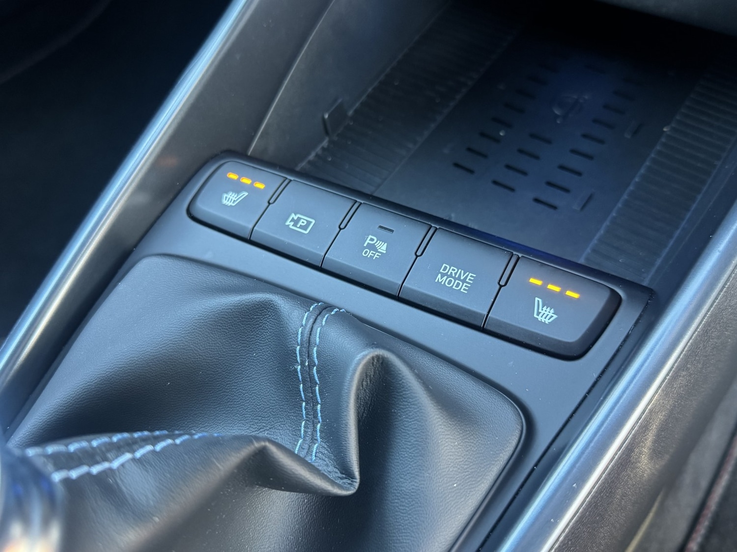 Used Hyundai i20 2022 for sale - 77103485: Photo 9