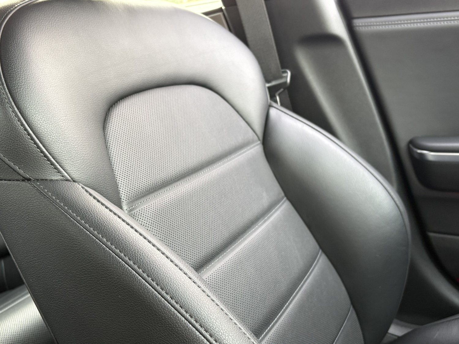 Used Kia Stinger 2019 for sale - 78112125: Photo 18