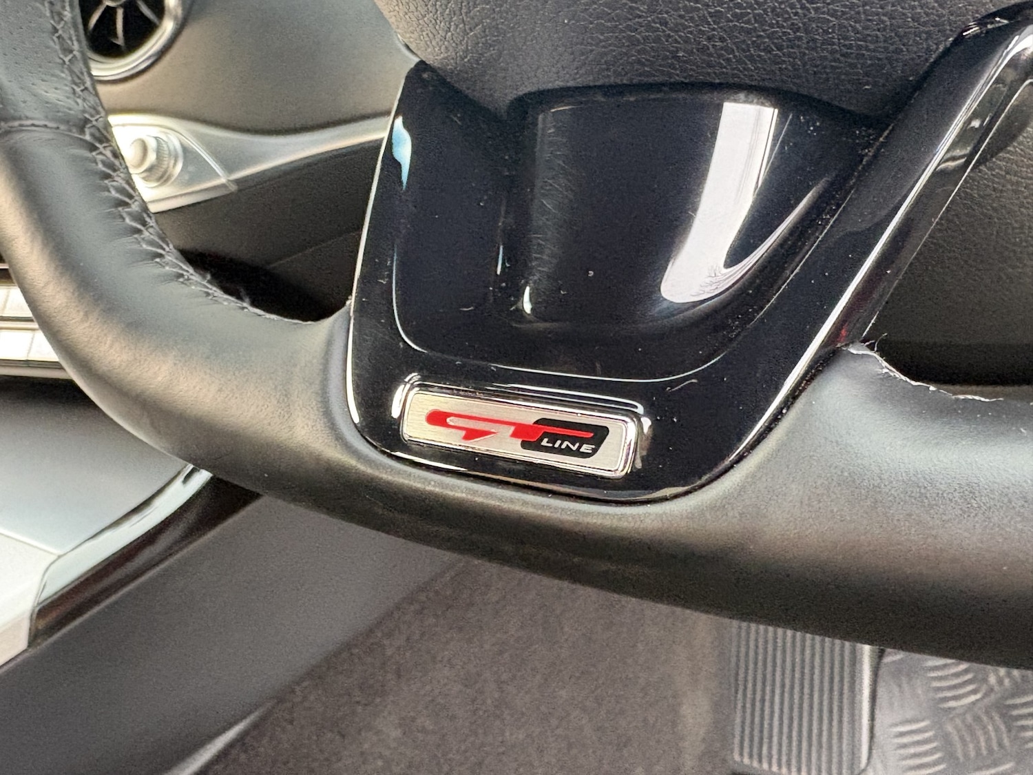 Used Kia Stinger 2019 for sale - 78112125: Photo 28