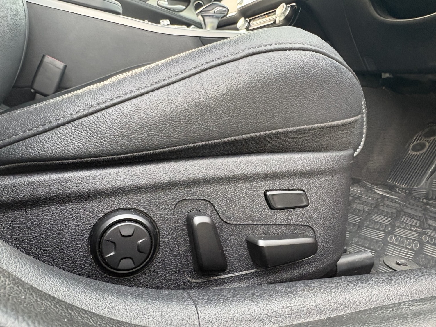 Used Kia Stinger 2019 for sale - 78112125: Photo 35