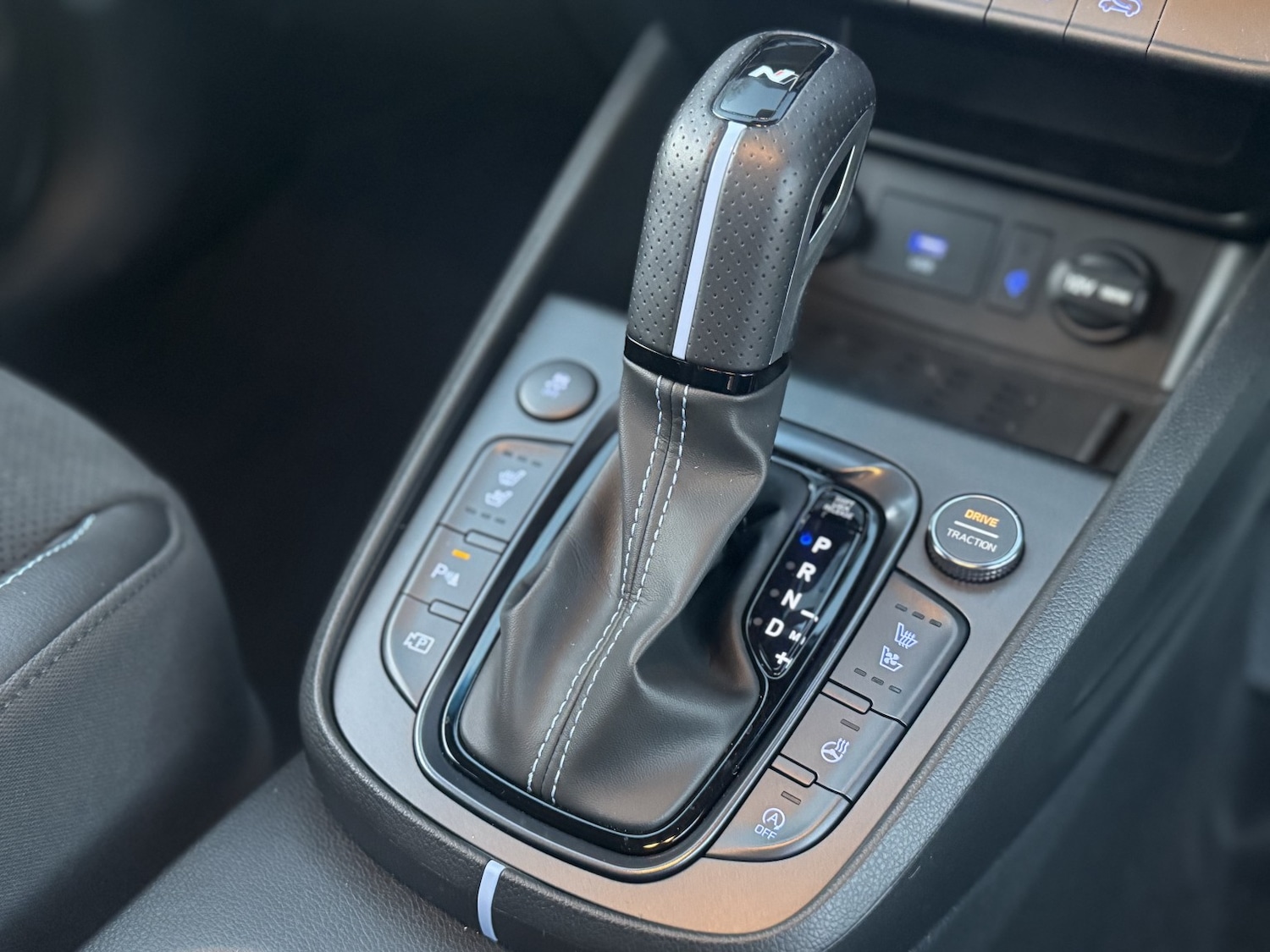 Used Hyundai KONA 2023 for sale - 77938208: Photo 4