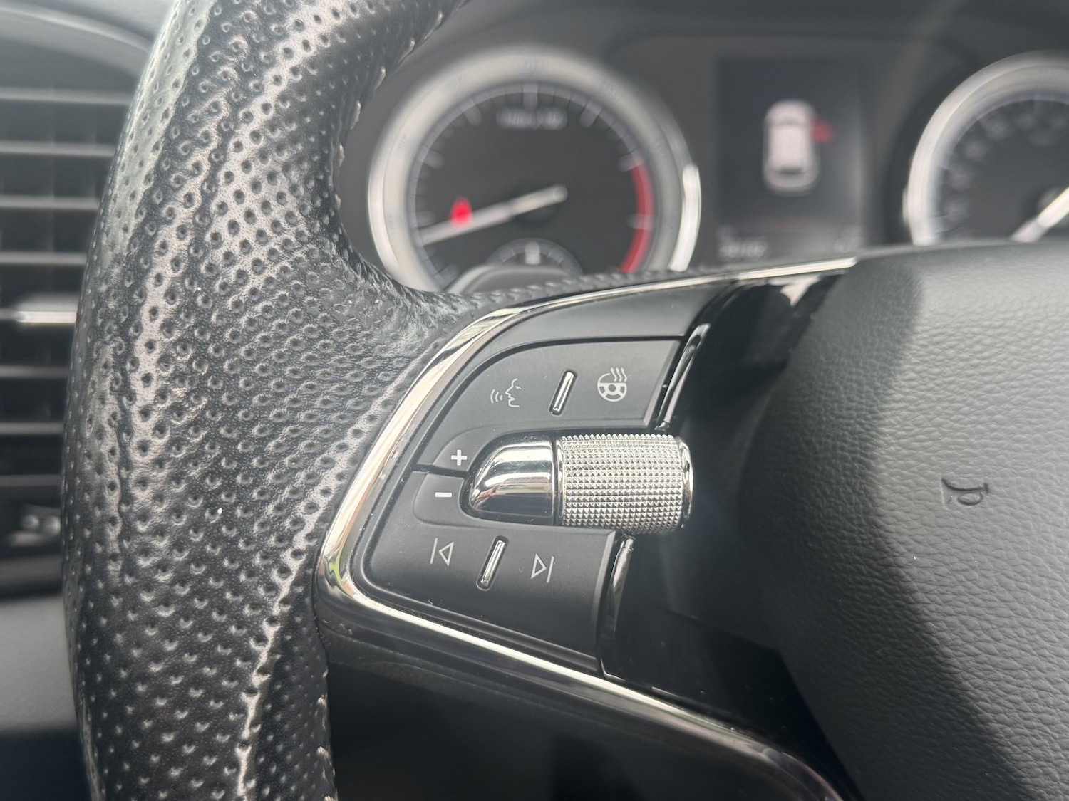 Used Skoda Karoq 2020 for sale - 77807204: Photo 20