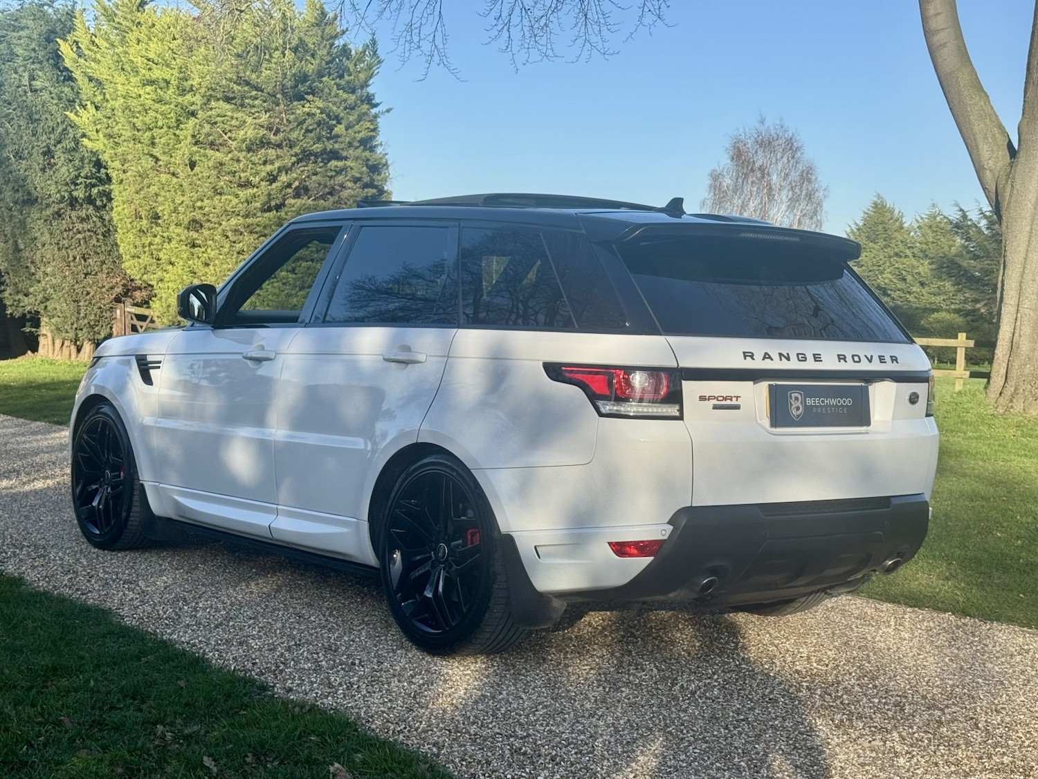Used Land Rover Range Rover Sport 2015 for sale - 77921454: Photo 2