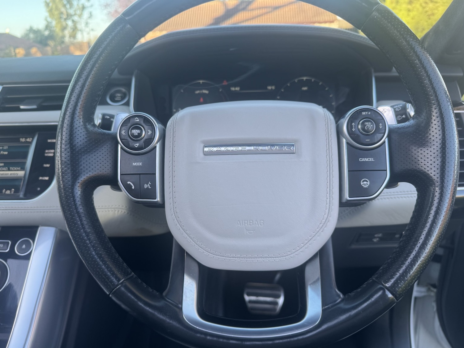 Used Land Rover Range Rover Sport 2015 for sale - 77921454: Photo 23