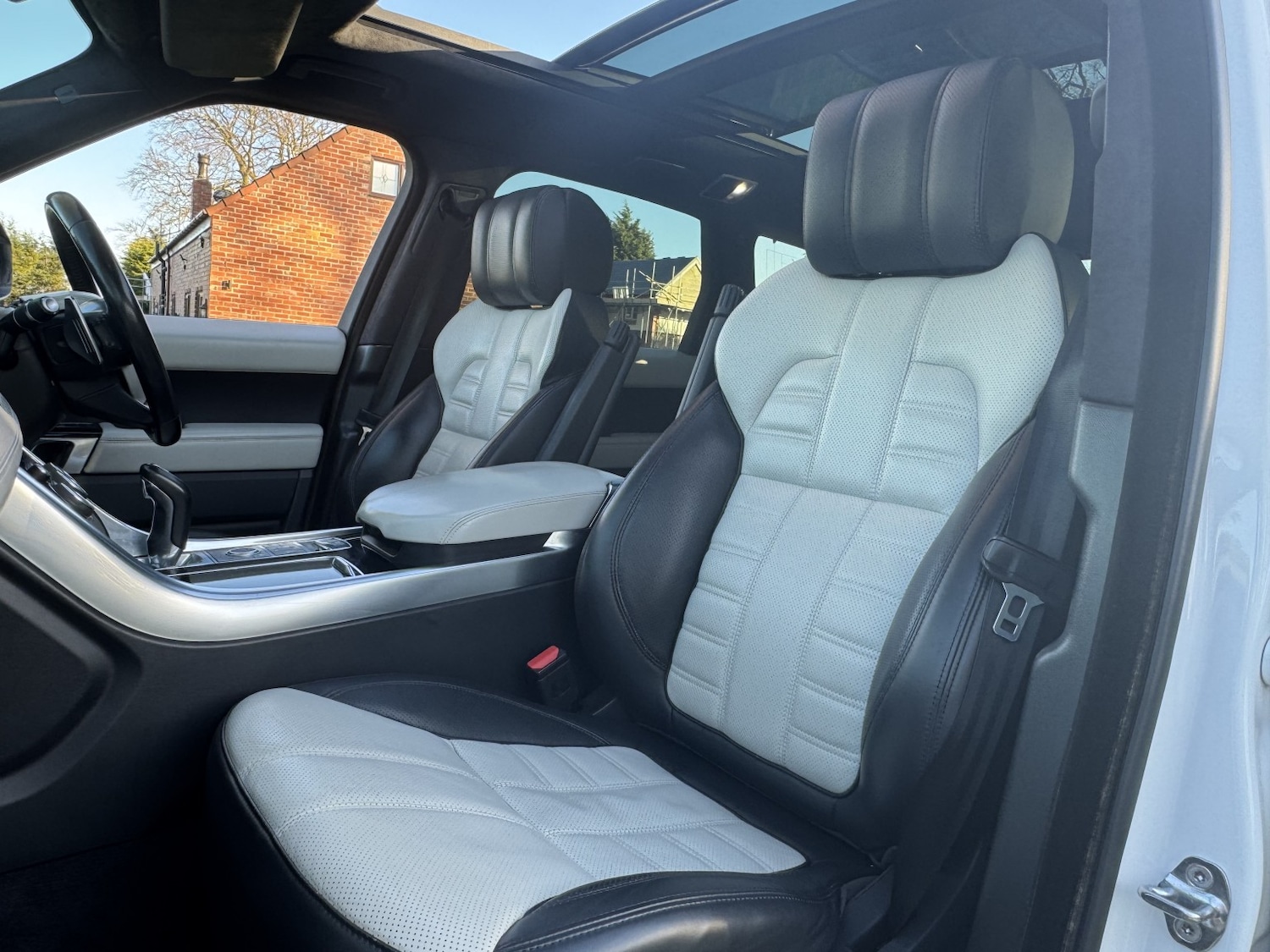 Used Land Rover Range Rover Sport 2015 for sale - 77921454: Photo 8