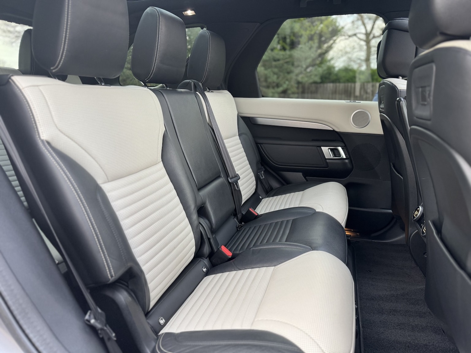 Used Land Rover Discovery 2021 for sale - 76848667: Photo 13