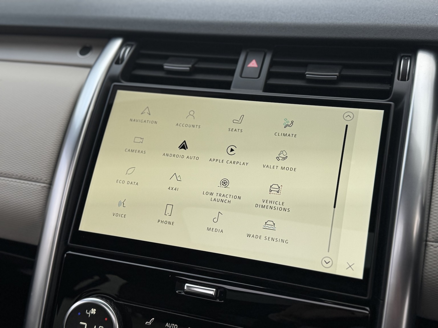 Used Land Rover Discovery 2021 for sale - 76848667: Photo 17